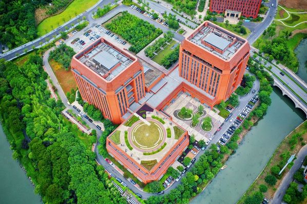 浙江大学